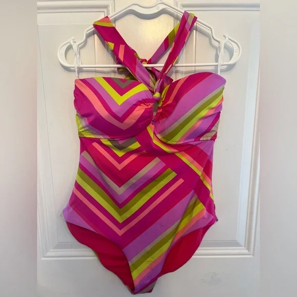 NWT Trina Turk Waltz Bandeau One Piece Pink Swimsuit 12 - Picture 3 of 6